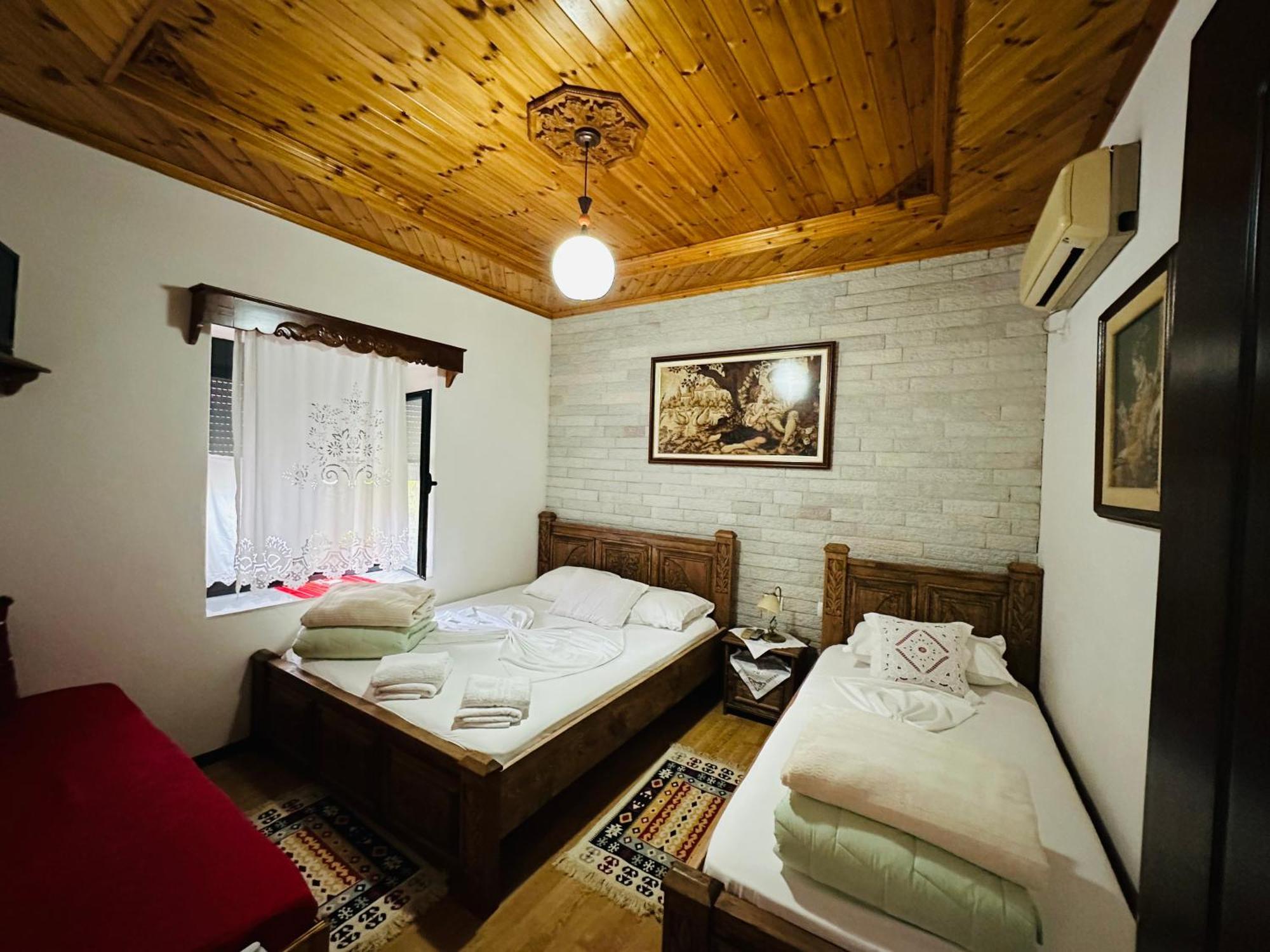 Kore Guest House Gjirokaster Exterior photo